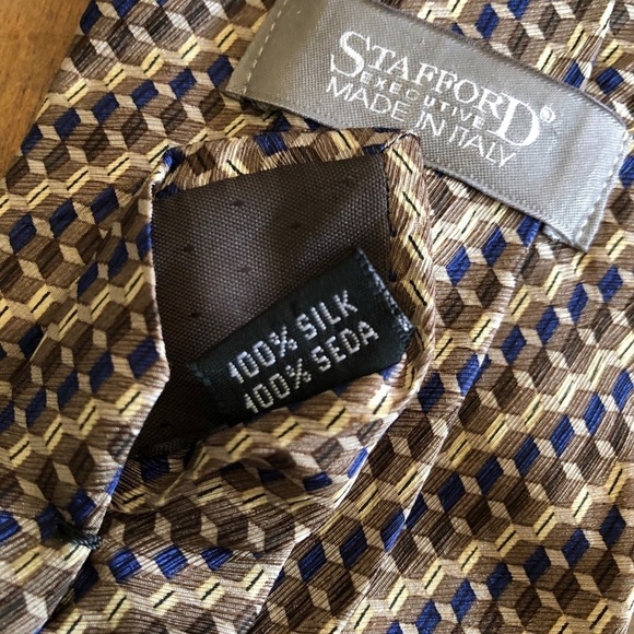 STAFFORD 100 % silk tie made in Italy. - Picture 5 of 5